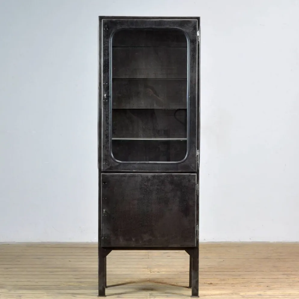 Cabinet médical vintage, années 1970