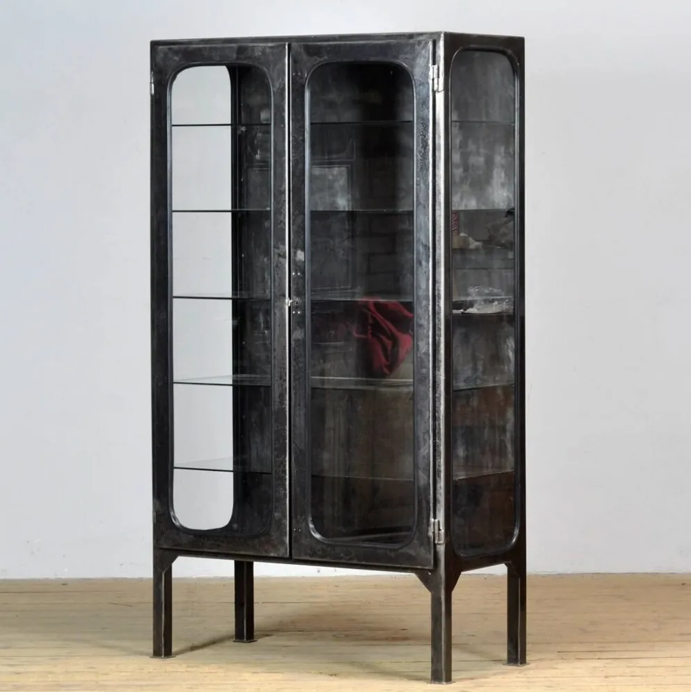 Cabinet médical vintage, années 1970