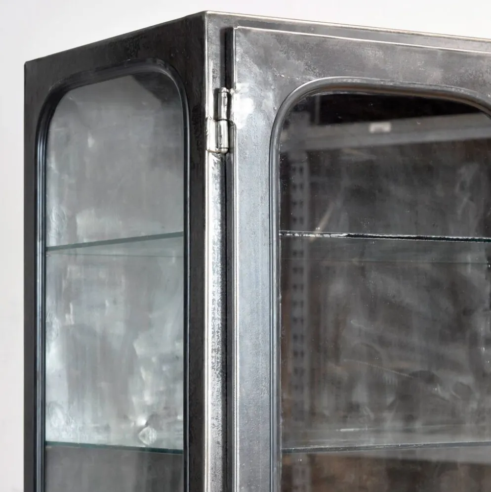 Cabinet médical vintage, années 1970
