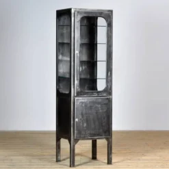 Cabinet médical vintage, années 1970