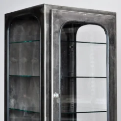 Cabinet médical vintage, années 1970