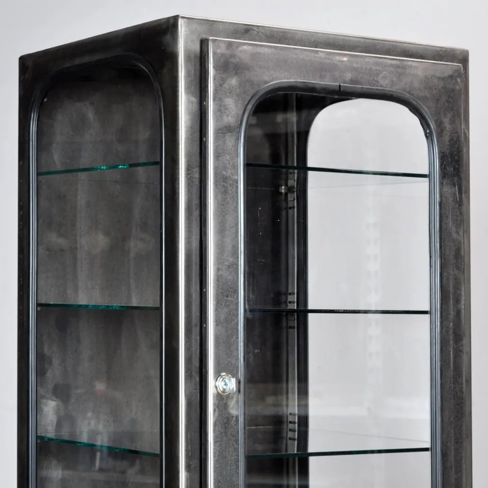 Cabinet médical vintage, années 1970