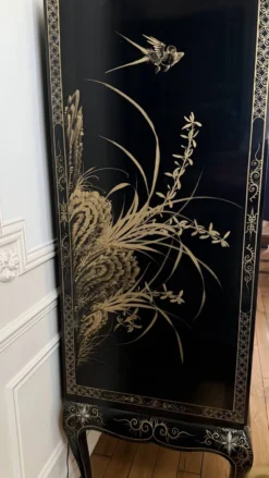Cabinet meuble Télévision en laque noire et or
