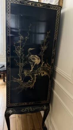 Cabinet meuble Télévision en laque noire et or