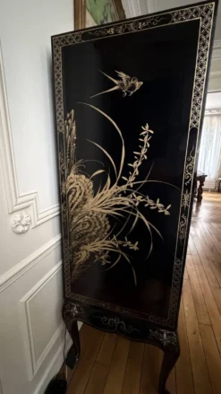 Cabinet meuble Télévision en laque noire et or