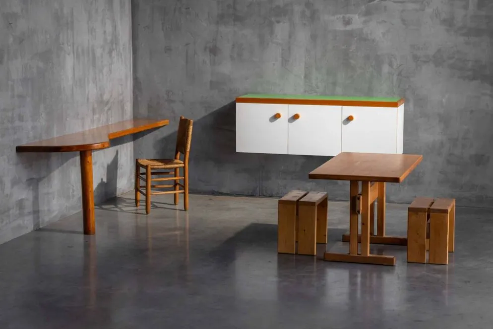 Cabinet mural par Charlotte Perriand pour Les Arcs, France, années 1970.