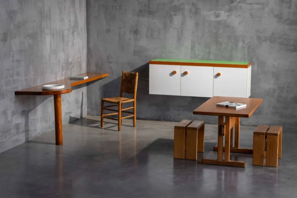 Cabinet mural par Charlotte Perriand pour Les Arcs, France, années 1970.