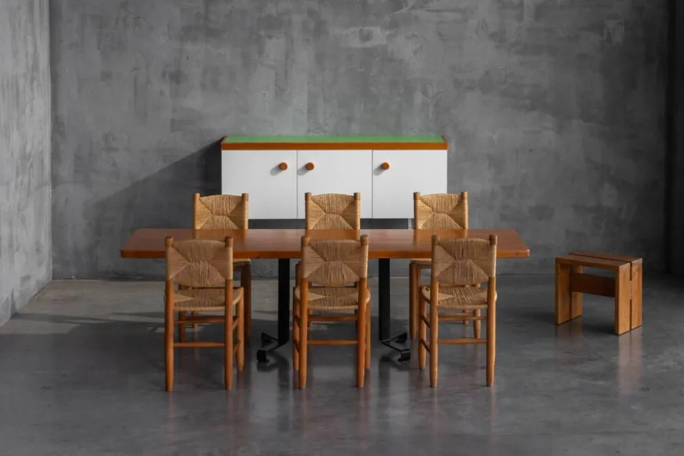 Cabinet mural par Charlotte Perriand pour Les Arcs, France, années 1970.
