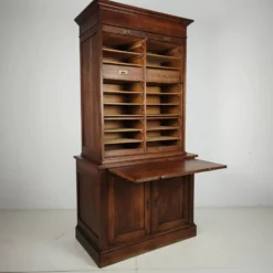 Cabinet notarial en chêne néerlandais des années 1930 / Cabinet d'archive