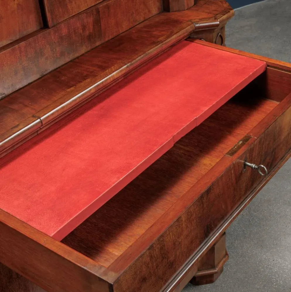 Cabinet piémontais ancien en bois, Italie, XIXe siècle