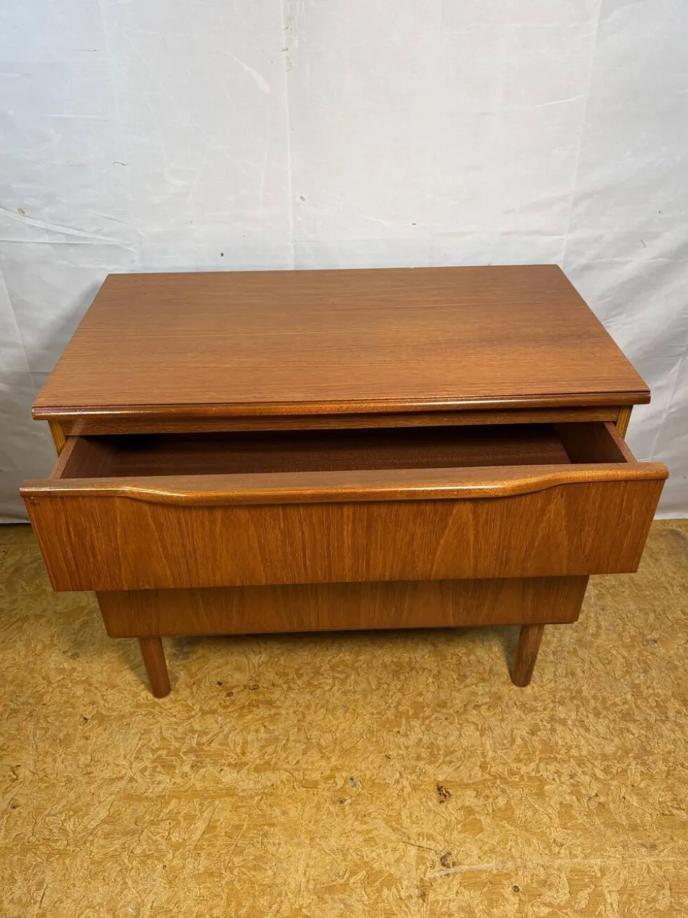 Cabinet scandinave en teck, années 1970