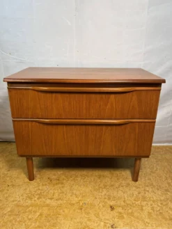 Cabinet scandinave en teck, années 1970