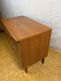 Cabinet scandinave en teck, années 1970
