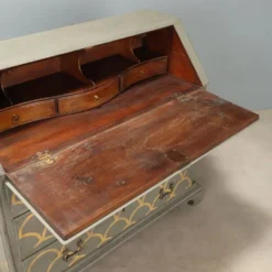 Cabinet, secrétaire à abattant ancien, style néoclassique en noyer, XXe siècle
