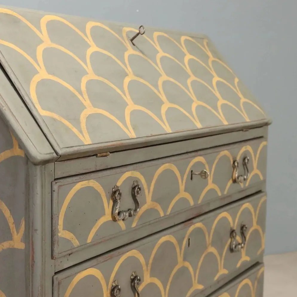 Cabinet, secrétaire à abattant ancien, style néoclassique en noyer, XXe siècle
