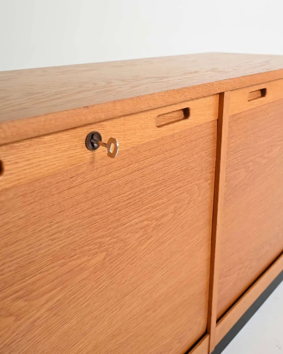 Cabinet suédois produit par Edsby Verken, années 1960.