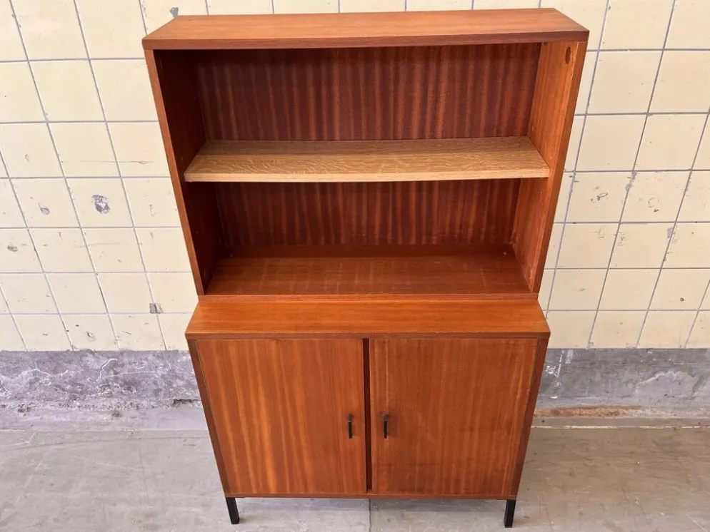 Cabinet vintage par Simpla lux
