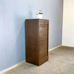 Cabinet à volets roulants, chêne foncé, années 1950