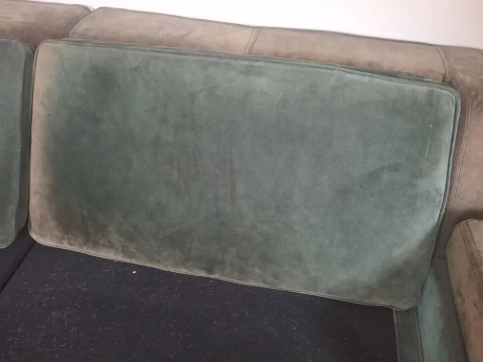 Cadre de lit double - Roche Bobois années 70 - complet – daim vert d’origin
