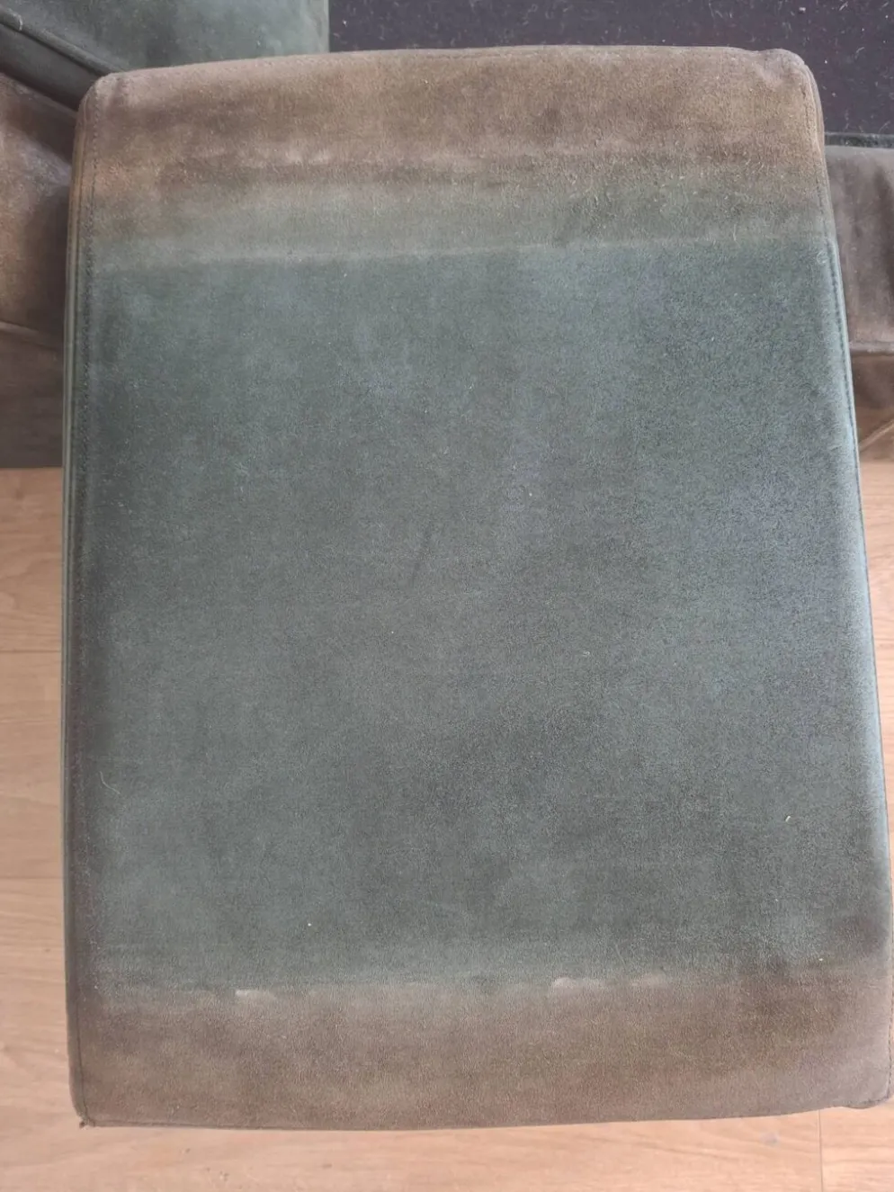 Cadre de lit double - Roche Bobois années 70 - complet – daim vert d’origin