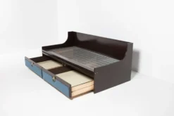 Cadre de lit simple La Permanente Mobili Cantu, Italie des années 1980