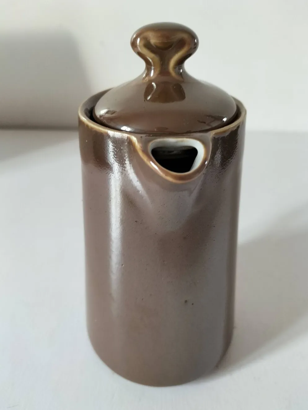 Cafetière ancienne en porcelaine brune – C.P. & Cie, Mehun (fin 19ème)
