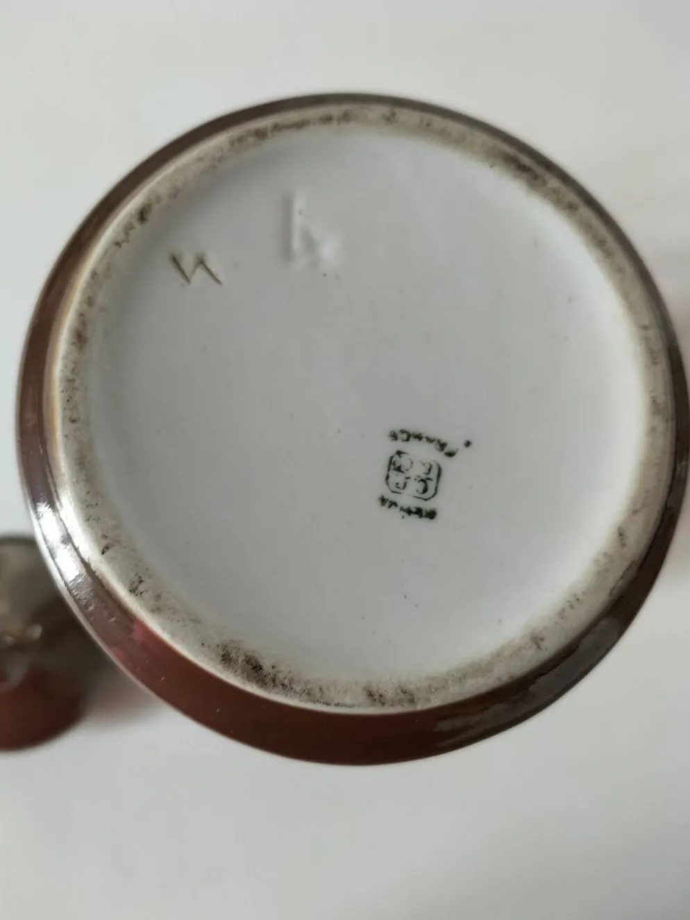 Cafetière ancienne en porcelaine brune – C.P. & Cie, Mehun (fin 19ème)