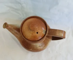 Cafetière en grès forme originale