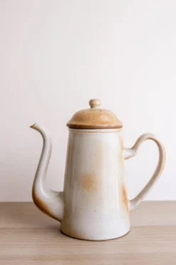 Cafetière en grès émaillé