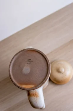 Cafetière en grès émaillé