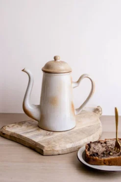 Cafetière en grès émaillé