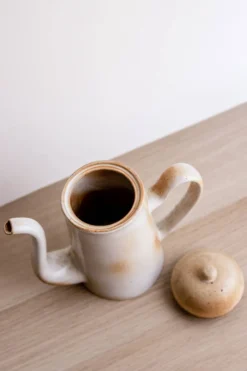 Cafetière en grès émaillé
