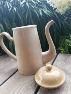 Cafetière en gès du marais