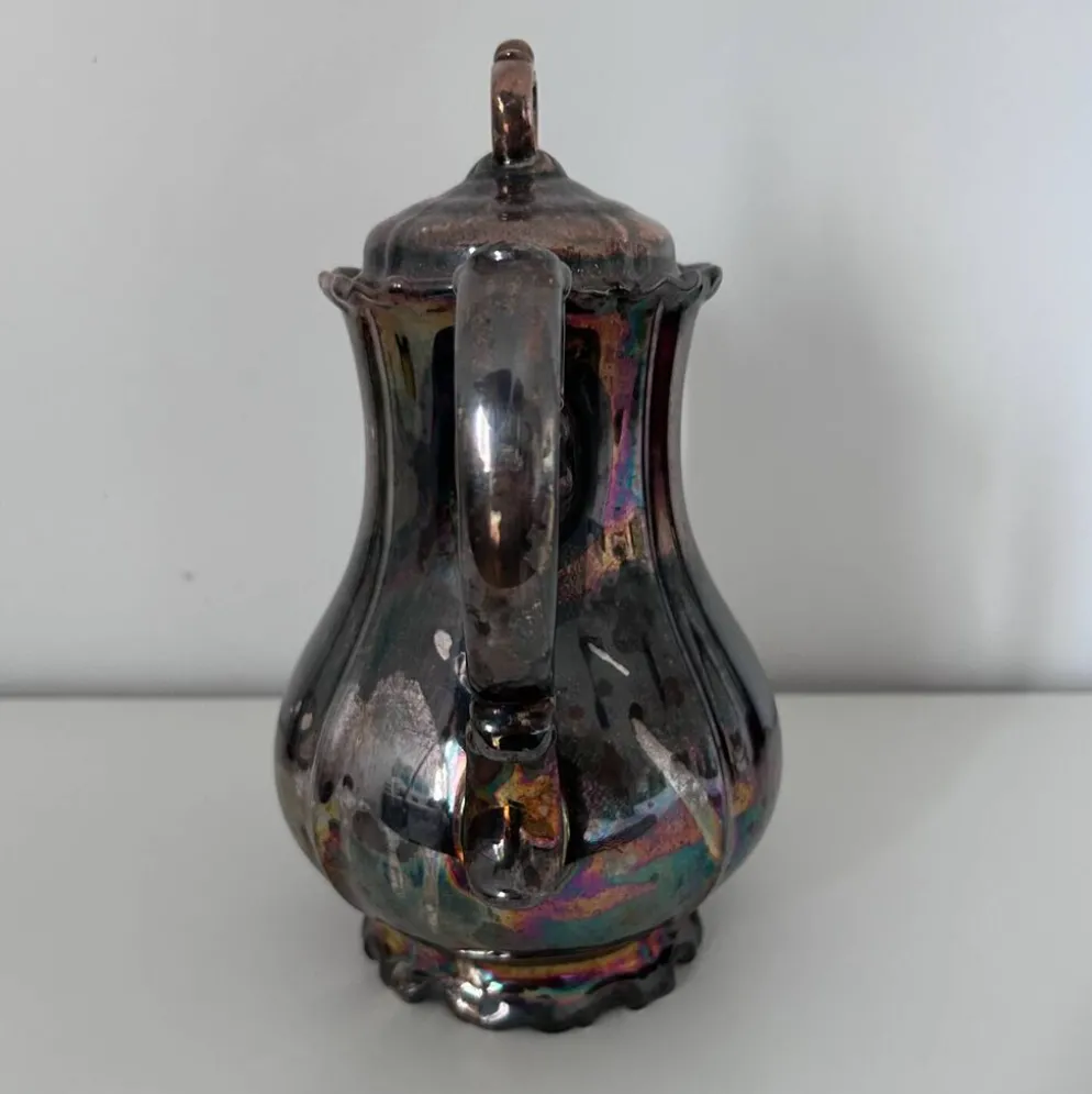 Cafetière en porcelaine métallisée