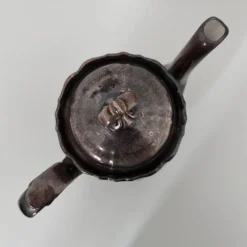 Cafetière en porcelaine métallisée