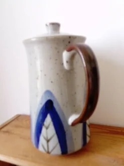 Cafetière et sucrier vintage