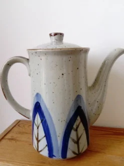 Cafetière et sucrier vintage