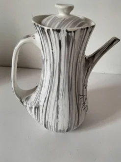 Cafetière Niderviller décor Chatons – faïence expressive années 50