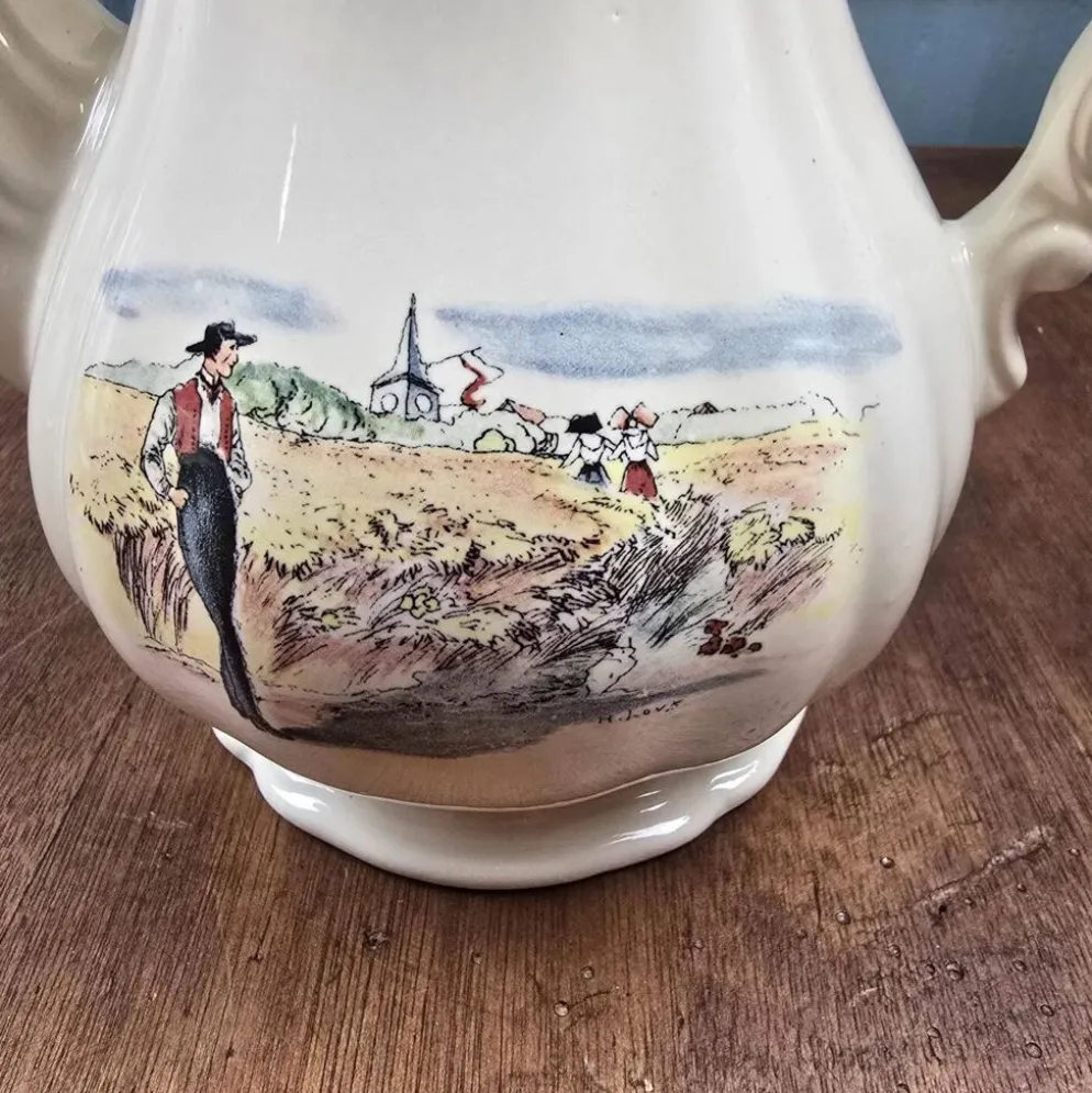 Cafetière Sarreguemines Obernai Henri Loux au long bec – Décor alsacien
