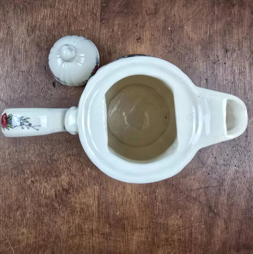 Cafetière Sarreguemines Obernai Henri Loux au bec court – Danse alsacienne