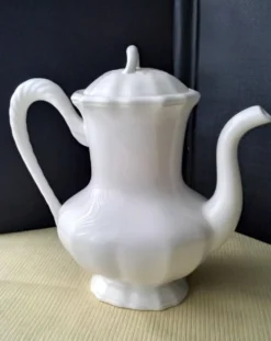 Cafetière , verseuse en faïence de Salins