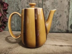 Cafetière vintage, art déco
