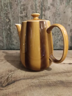 Cafetière vintage, art déco