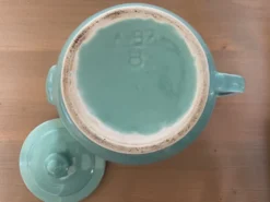 Cafetière vintage en céramique verte