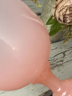 Calice, verre à pied en opaline rose, Portieux