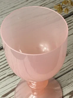 Calice, verre à pied en opaline rose, Portieux