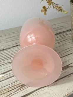 Calice, verre à pied en opaline rose, Portieux