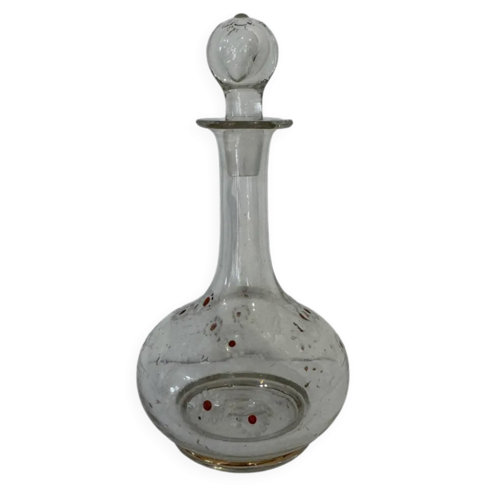 Carafe ancienne en verre soufflé émaillé, décor fleuri, esprit Legras