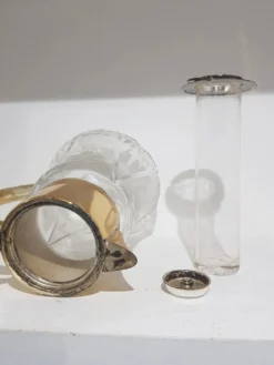 Carafe, cristal transparent, laiton doré, Allemagne, années 50