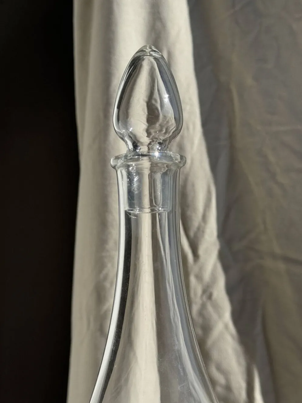 Carafe en verre avec bouchon D11 H35,5
